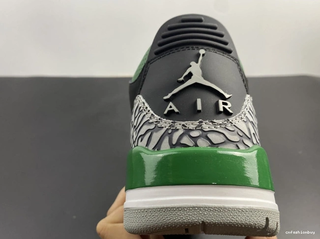 3 Jordan Air Pine CT8532-030 Green 0803